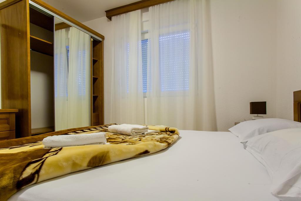 Apartments Ljubica Herceg Novi Cameră foto